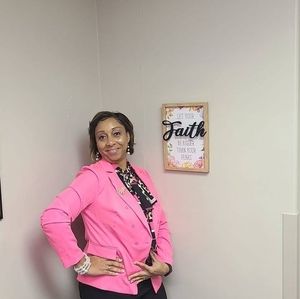 Meet your Posher, Monique